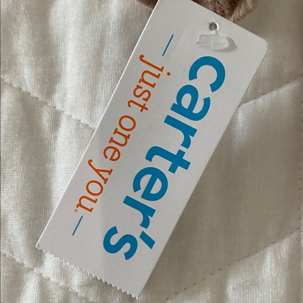 Carter’s 3-piece Bundle - Picture 4 of 4